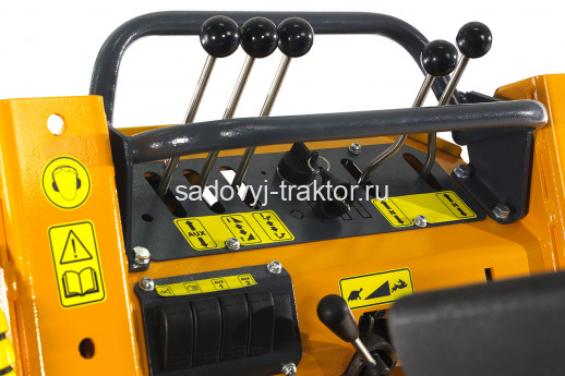 Мини-погрузчик BAUMECH ML-02, двиг. Zongshen GB460E инжектор