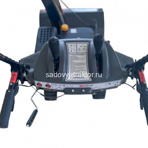 Бензиновый снегоуборщик EVOline SBG 700 TLE