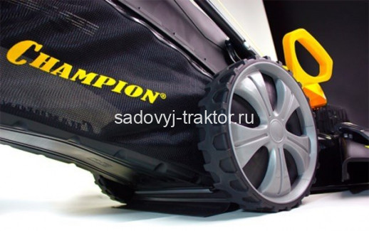 Бензиновая газонокосилка Champion LM5345