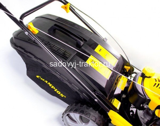 Бензиновая газонокосилка Champion LM5345