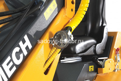 Мини-погрузчик BAUMECH ML-032 Pro (Zongshen GB750 EFI инжектор + капот,)