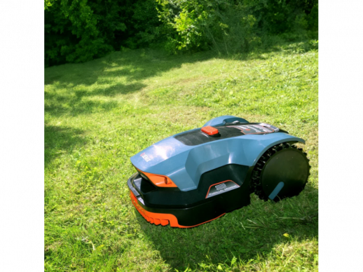 Робот-газонокосилка SENIX LR225-H-EU с GPS RTK