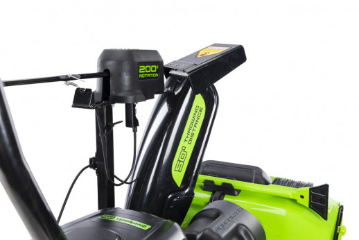 Снегоуборщик аккумуляторный Greenworks Арт. 2602807, 82V, 61 см, самоходный, бесщеточный, без АКБ и ЗУ